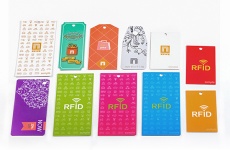 RFID 衣料用吊り下げタグ